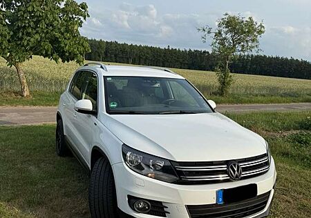 VW Tiguan Volkswagen 2.0 TDI SCR 4Motion BlueMotion Technology Sport &