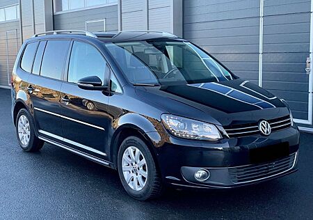 VW Touran Volkswagen 1.6 TDI DPF BlueMotion Technology DSG Comfortline