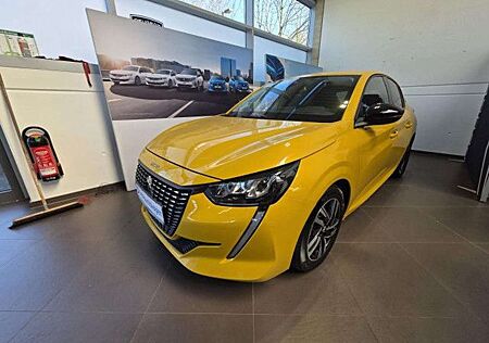 Peugeot 208 1.2 Allure PureTech 100 / Navi / PDC hinten /