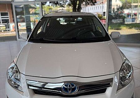 Toyota Auris Hybrid Travel/Navigation
