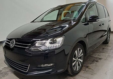 VW Sharan Volkswagen 7 SITZE DSG AHK STANDHEIZUNG NAVI R-KAMERA SH 1HD