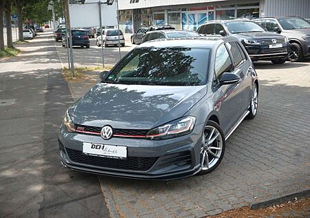 VW Golf Volkswagen VII Lim. GTI TCR / Akrapovic / DCC / ACC /