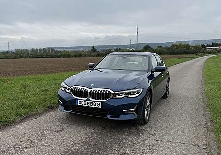 BMW 330 e Luxury Line mit Garantie!