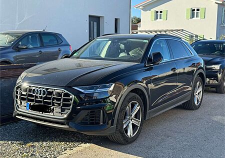 Audi Q8 55 TFSI quattro