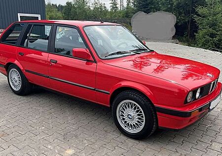 BMW 318i 318 touring Design-Edition