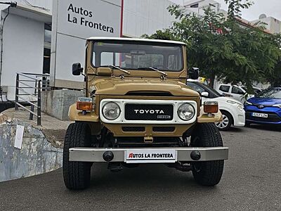 Toyota Land Cruiser BJ 45 Pickup
