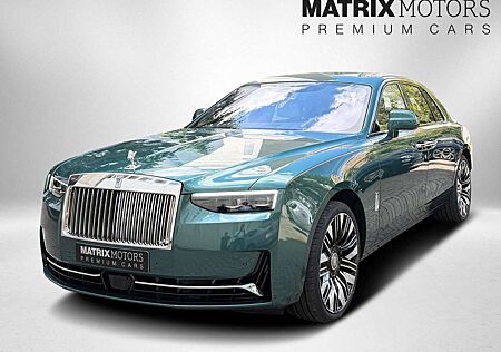 Rolls-Royce Ghost Series ll Theatre Picnic BeSpoke Massage