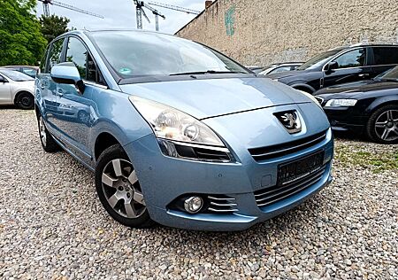 Peugeot 5008 Premium-AUTOMATIK-PDC-KLIMA-PANORAMA