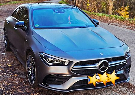 Mercedes-Benz CLA 35 AMG AMG CLA 35 4Matic AMG Speedshift 7G-DCT