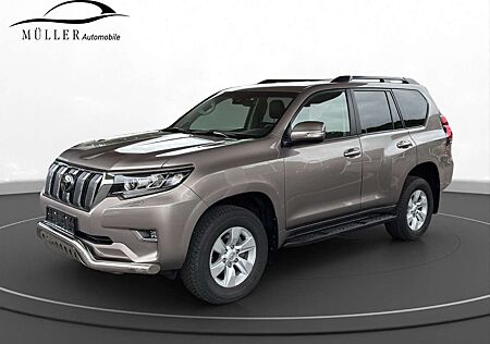 Toyota Land Cruiser Luxury Leder Sitzlüftung CarPlay