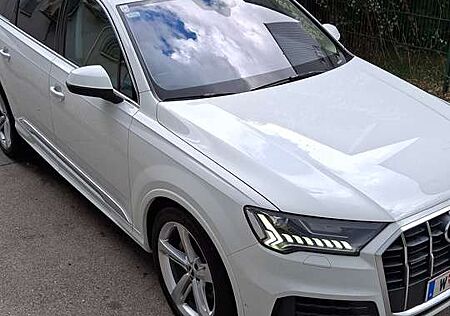 Audi Q7 50 TDI quattro tiptronic