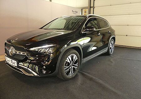 Mercedes-Benz GLA 200 Progressive-Line Advanced, AHK, Winterpaket.