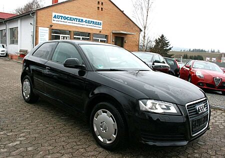 Audi A3 1.6 Attraction "Tüv + Service neu"