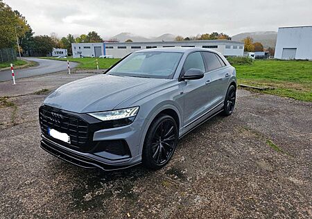 Audi Q8 Competition plus,Nacht,Pano,Carbon,SQ8schwarzOptik