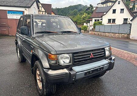 Mitsubishi Pajero 2500 Turbo-Diesel GL 1. Hand