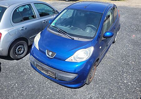 Peugeot 107 70 Filou