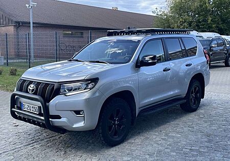 Toyota Land Cruiser 150 2.8D-4D Automatik Webasto*Leder