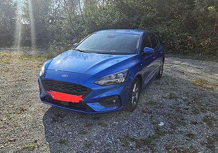 Ford Focus 1.0 EcoBoost Hybrid ST-LINE X