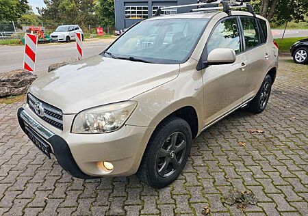 Toyota RAV 4 2.0-l-VVT-i 4x4 Aut Leder Keyless ALU