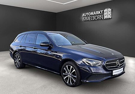Mercedes-Benz E 300 de ALLRAD belüSitz*HUD*Distro*Night*Memory