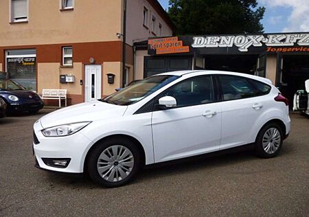 Ford Focus Business 1-Hand PDC Tempomat