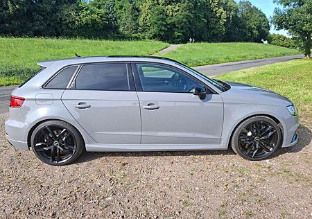 Audi RS3 Limousine S tronic
