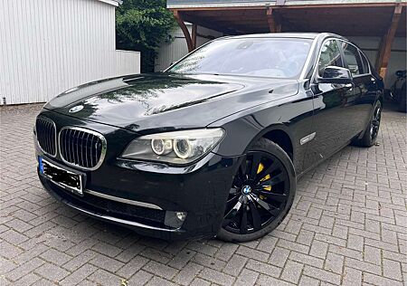 BMW 750Li 750
