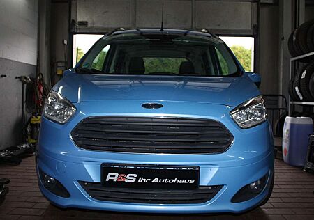 Ford Tourneo Courier Titanium