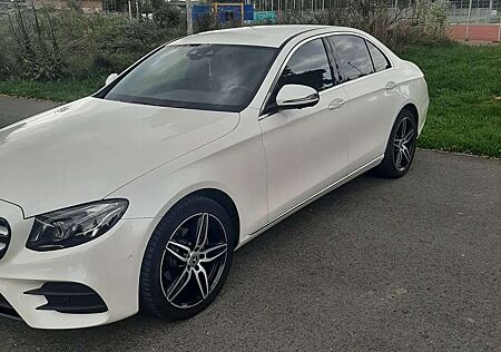 Mercedes-Benz E 220 d 9G-TRONIC AMG Line