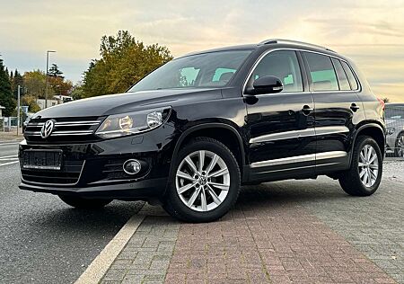 VW Tiguan Volkswagen Sport & Style Standheizung Alcantara Unfallfrei