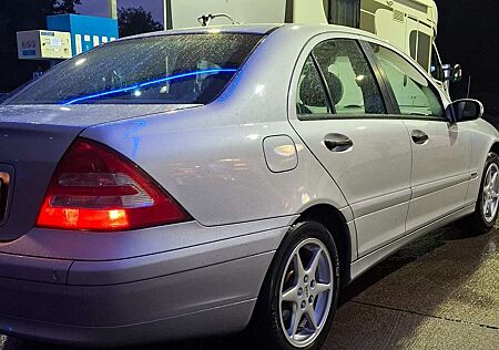 Mercedes-Benz C 180 Schalte