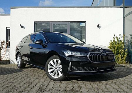 Skoda Superb Combi SELECTION AHK/Navi/el.Klappe/Matrix