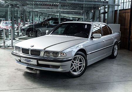 BMW 750 i | M Sportpaket | Highlight | DE E38