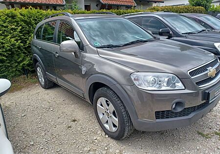 Chevrolet Captiva 2.4 4WD 7 Sitzer LT