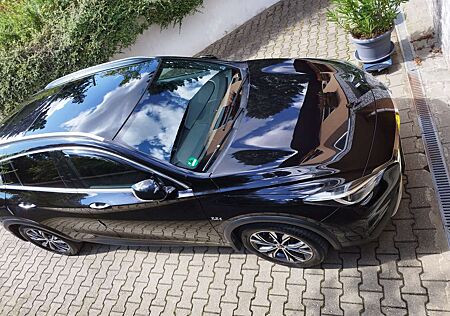 Infiniti QX30 2.2d DCT AWD Premium Tech