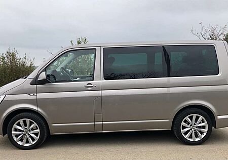 VW T6 Multivan Volkswagen Multivan Kurz 4MOTION Comfortline, AHK, Navi, SHzg