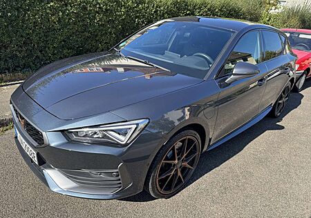 Cupra Leon e-Hybrid 1.4 e-Hybrid (180 kW System)