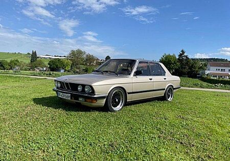 BMW 525i 525 E28 BBS RC090 H-Zulassung Tausch Harley