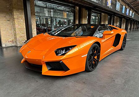 Lamborghini Aventador LP 700-4 Roadster