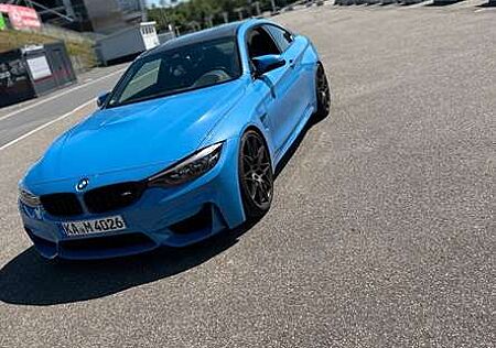 BMW M4 Coupe DKG Competition