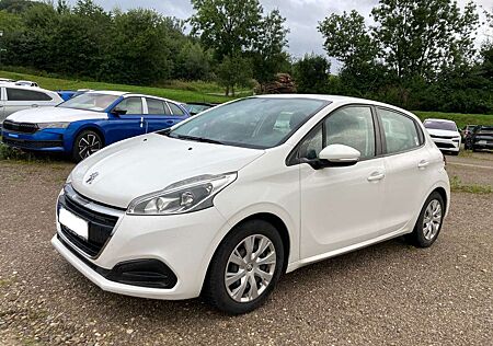 Peugeot 208 Active 1.2 * Euro 6
