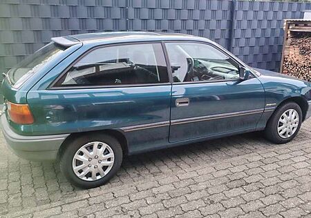 Opel Astra California