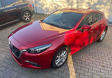 Mazda 3 Lim. Center-Line