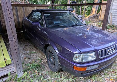 Audi Cabriolet 2.6 (E)