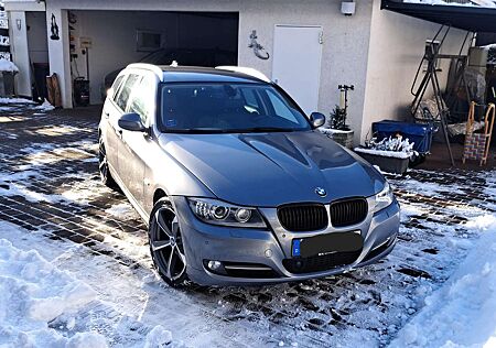 BMW 335i 335 xDrive Touring Aut. Edition Exclusive