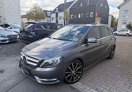 Mercedes-Benz B 200 CDI 2.Hand*Navi*Panorama*BiXenon
