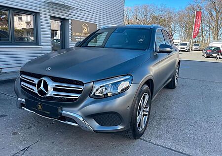 Mercedes-Benz GLC 220 d 4Matic/LED/Navi/CarPlay/Keyless Go/AHK
