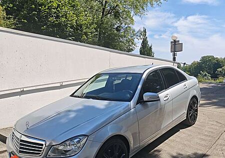 Mercedes-Benz C 180 BlueEFFICIENCY 7G-TRONIC Elegance
