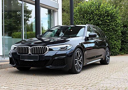 BMW 540 i Touring xDrive M Sport / HEAD-UP / DRIVING