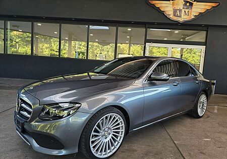 Mercedes-Benz E 300 d Lim. AVANTGARDE KAMERA/MULTIBEAM/SSD/20"